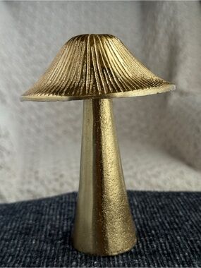 Gold Mushroom Decor Sculpture Paperweight Figurine (Medium)
